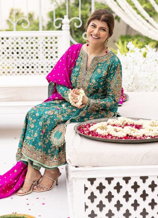 Avisa Emerald – Woven Self Jamawar Ensemble