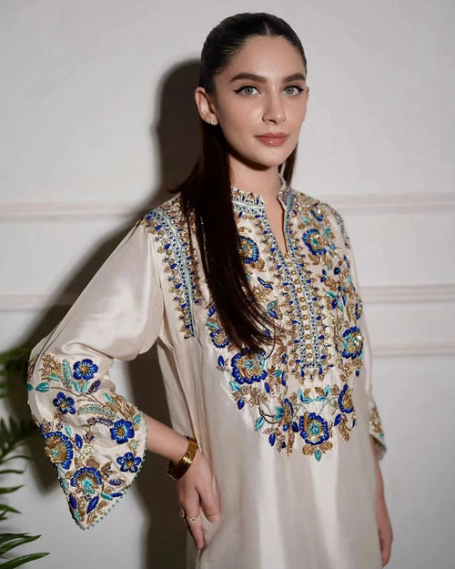 Alizay Saad – Ivory Embroidered Shirt with Flowing Dupatta